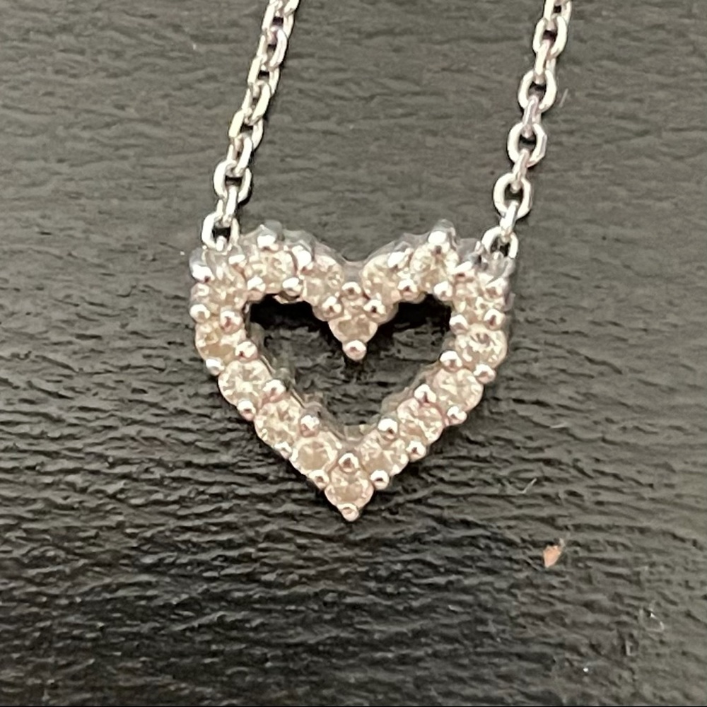 Diamond and sterling silver heart pendant - Picture 4 of 5